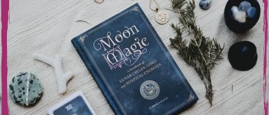 immagine di un libro sulle fasi lunari